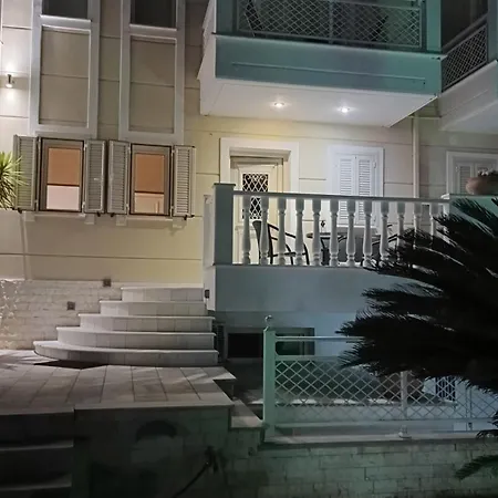 Maisonettes Athina Апартамент